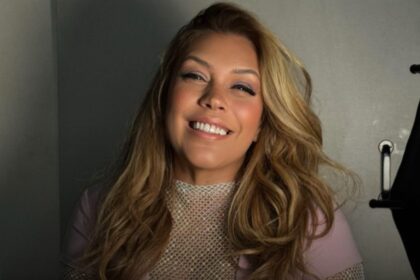Vitória! Simony anuncia cura do câncer após tratamento e emociona fãs