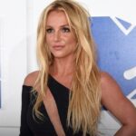 Britney Spears é internada em reabilitação por uso de drogas e álcool