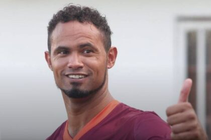 TENTOU ESCAPAR DA AUDIÊNCIA! Goleiro Bruno processa Facebook mesmo foragido