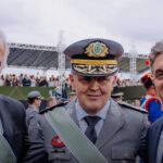 HOMENAGEM! Exército entrega medalha oficial a Luciano Huck em cerimônia em Brasília