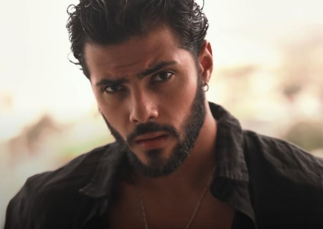PASSADO! Ator de novela já vendeu conteúdo adulto