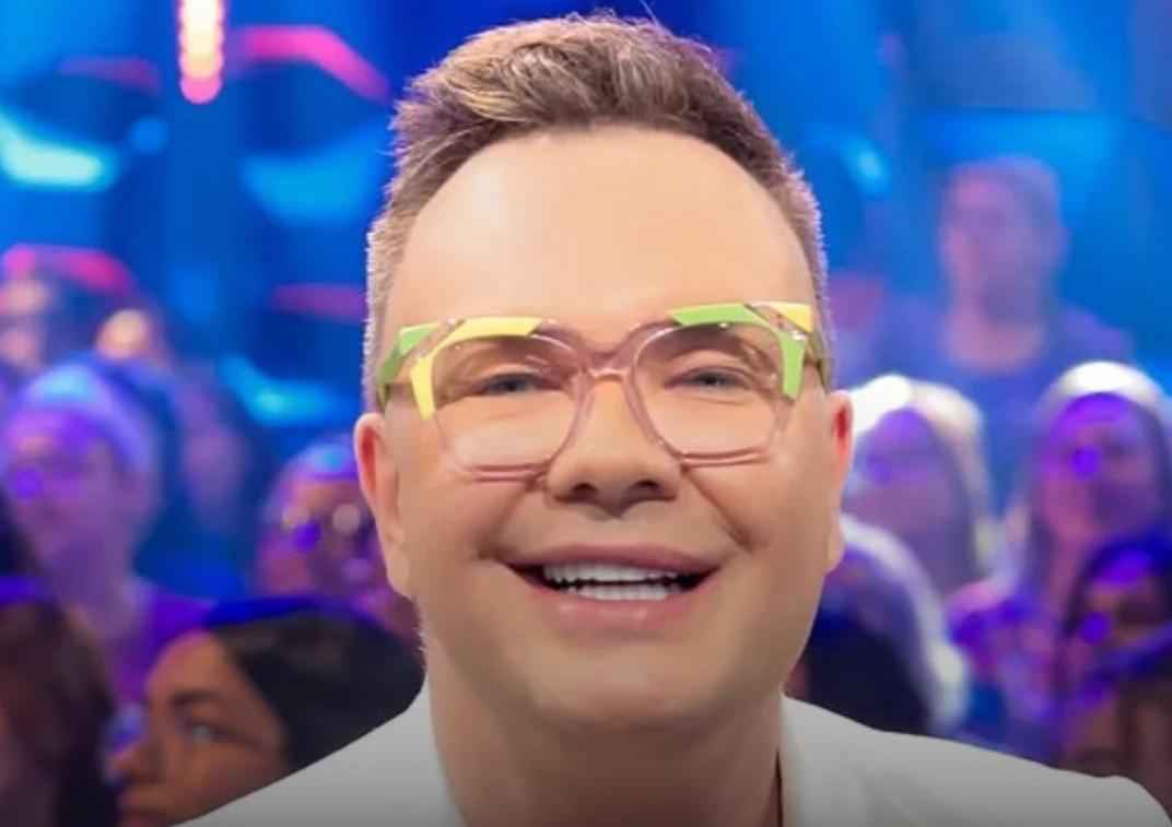 GRAVE! Felipeh Campos ameaça processar perfil após ataques na web