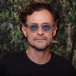 ALFINETADA! Enrique Diaz ironiza Juliano Cazarré ao vivo.