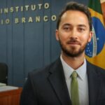 VIRADA! Gabriel Falcão se forma diplomata e já tem destino fora do Brasil