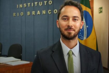 VIRADA! Gabriel Falcão se forma diplomata e já tem destino fora do Brasil