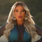 REVOLTA! Andressa Urach tem outdoor barrado no Mercadão de Madureira.